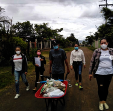 In Coa Abajo, partners distribute rations on foot.