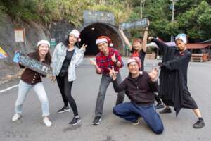 Delivery elves in ChingChuan