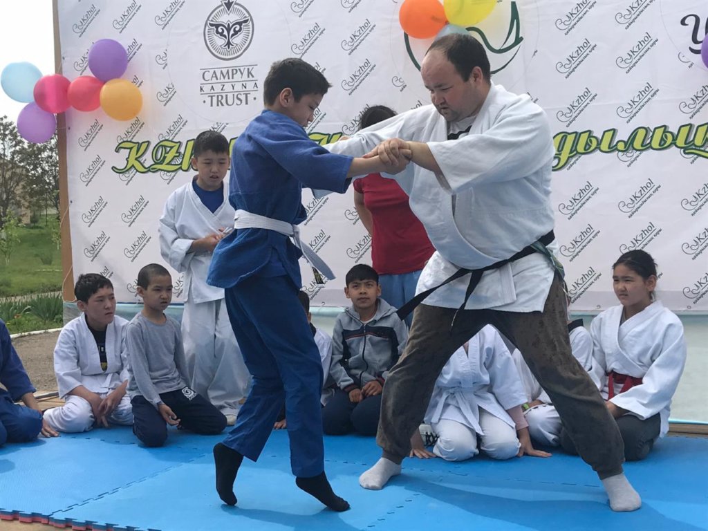 Support 26 000 children with palsy in Kazakhstan