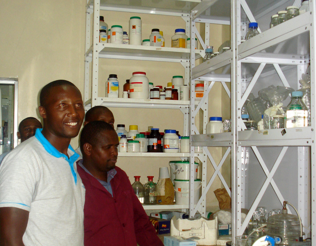 Support and Expand Scientific Research in Kenya