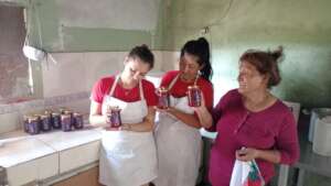"Manos Artesanas"