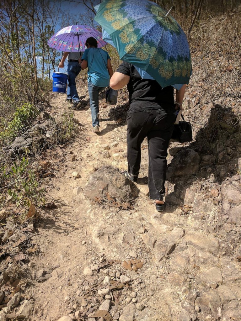 Eldercare in Honduras Shutins