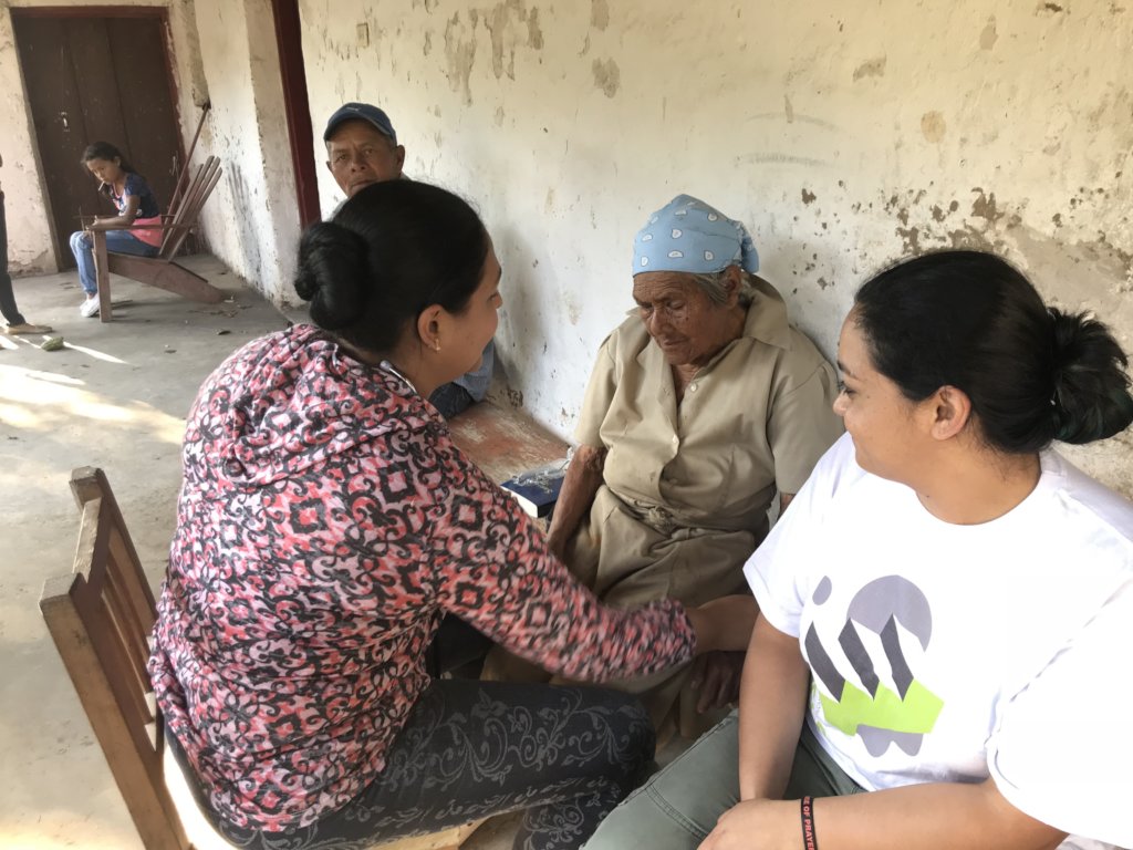 Eldercare in Honduras Shutins