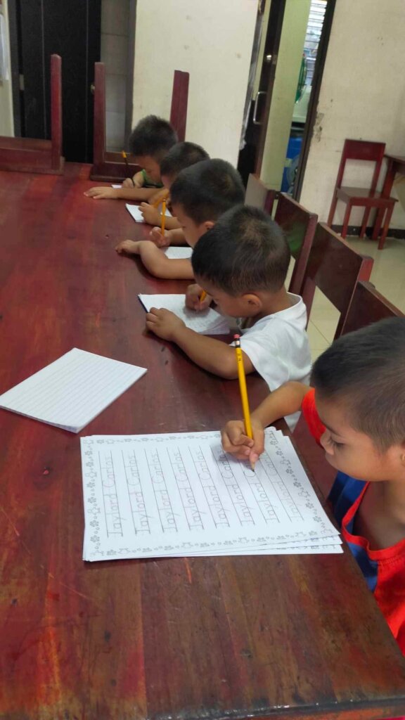 "GIVE HOPE TO 40 CHILDREN TO HAVE A BETTER FUTURE"