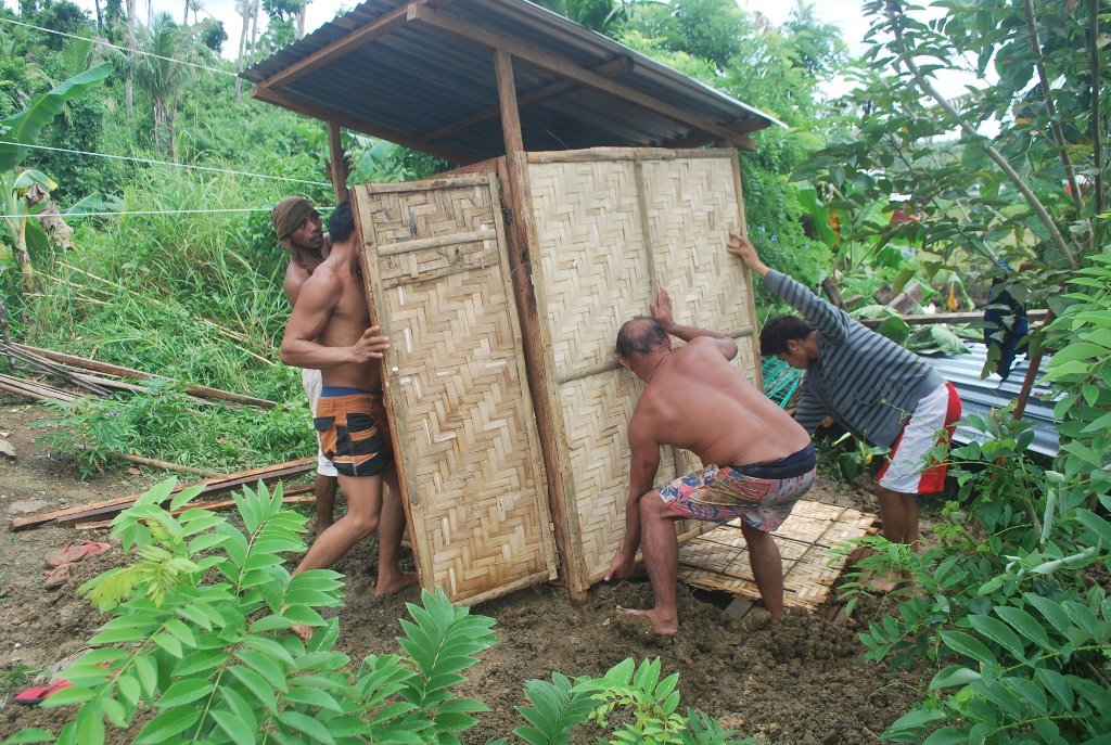 Support Earthquake Victims in Southern Philippines