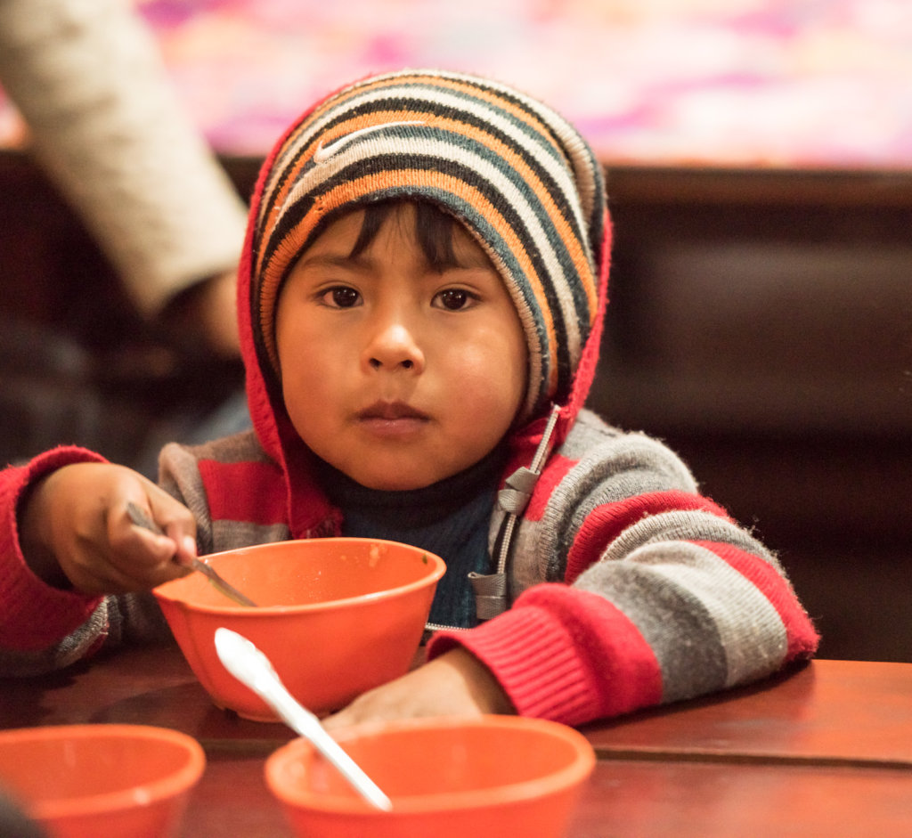 Feed and educate children in El Alto, Bolivia