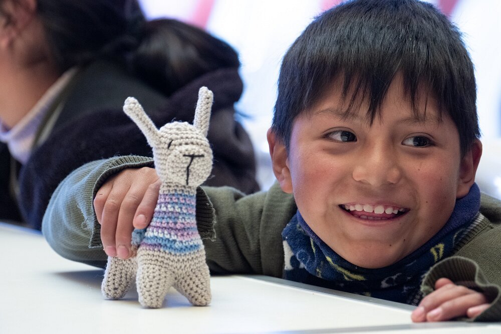 Feed and educate children in El Alto, Bolivia