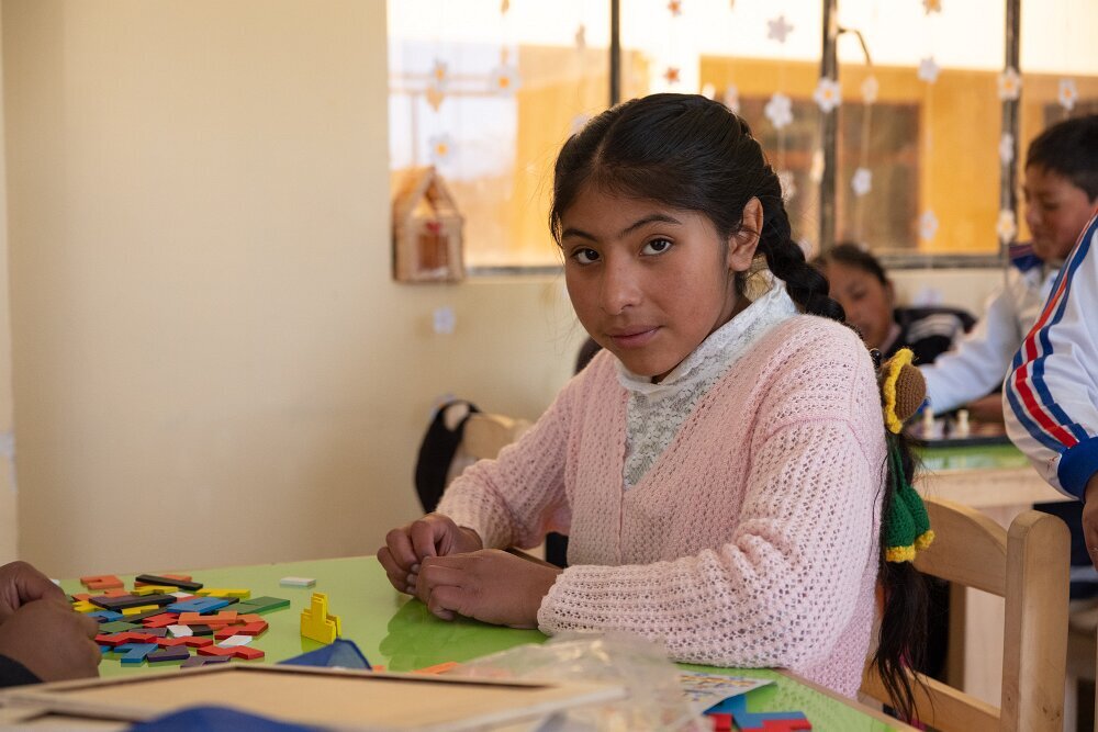 Feed and educate children in El Alto, Bolivia
