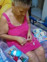 Eco Artisan from Paritilla, using Cogoyo from home