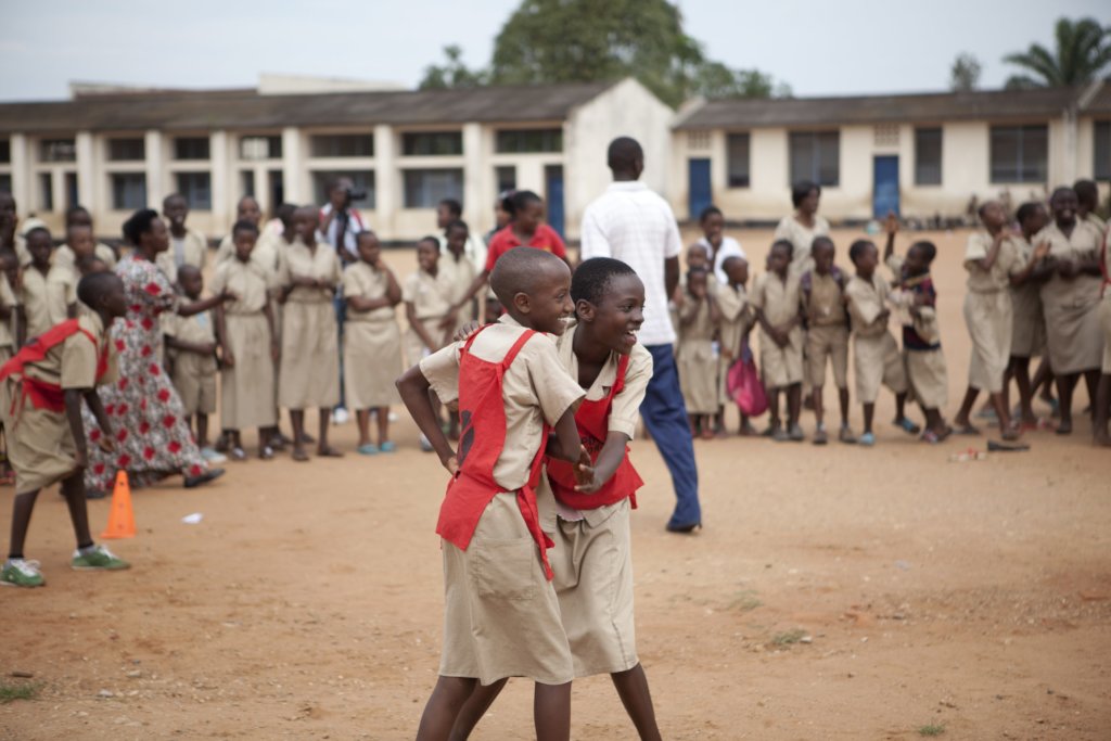 Promote access and retention at school in Burundi