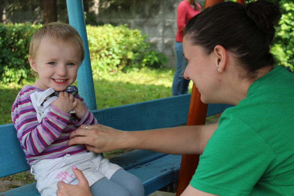 Yearbooks for 100 Orphans in Zakarpattia, Ukraine