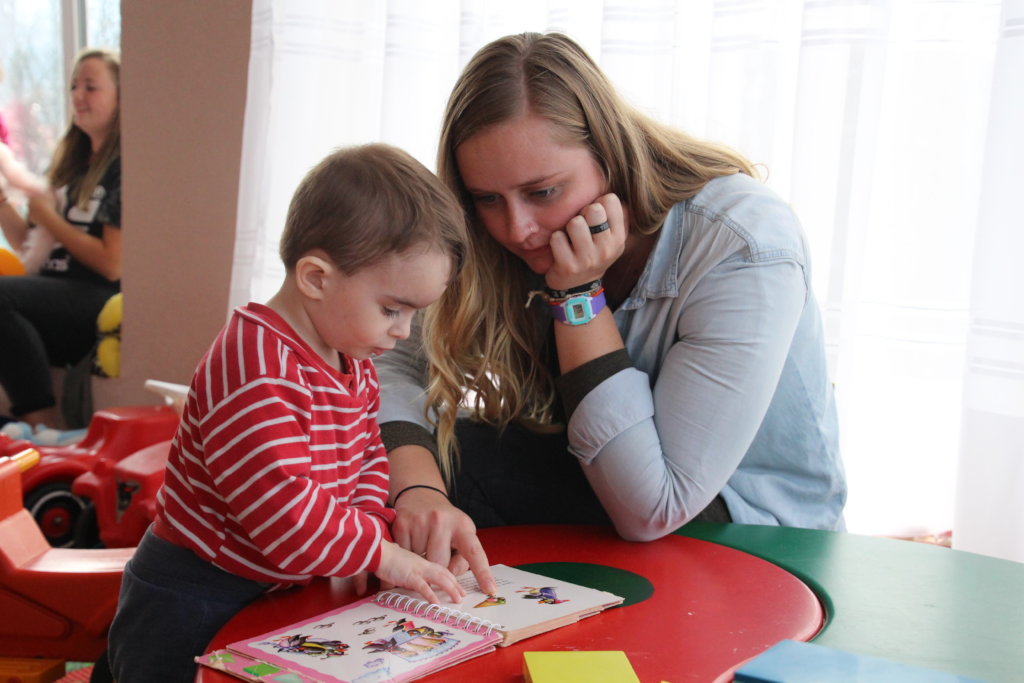 Yearbooks for 100 Orphans in Zakarpattia, Ukraine