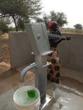 A girl at the well in Garin Maizouma