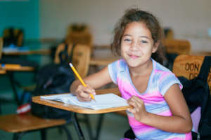 Zoshyl, from the trash dump to the classrooms