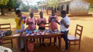 Boys & girls learn menstruation & pads making