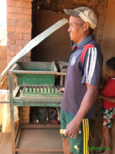 Metosela and the old prototype he uses for inspira