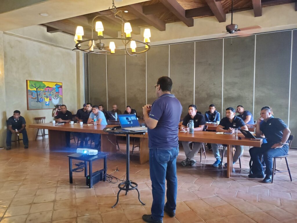 Sea turtle workshop for Rancho Santana guards