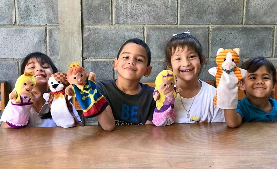 Give Bilingual Education to Children in Nicaragua