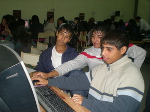 Luciano, Santiago and Maxis´ 1st computer class