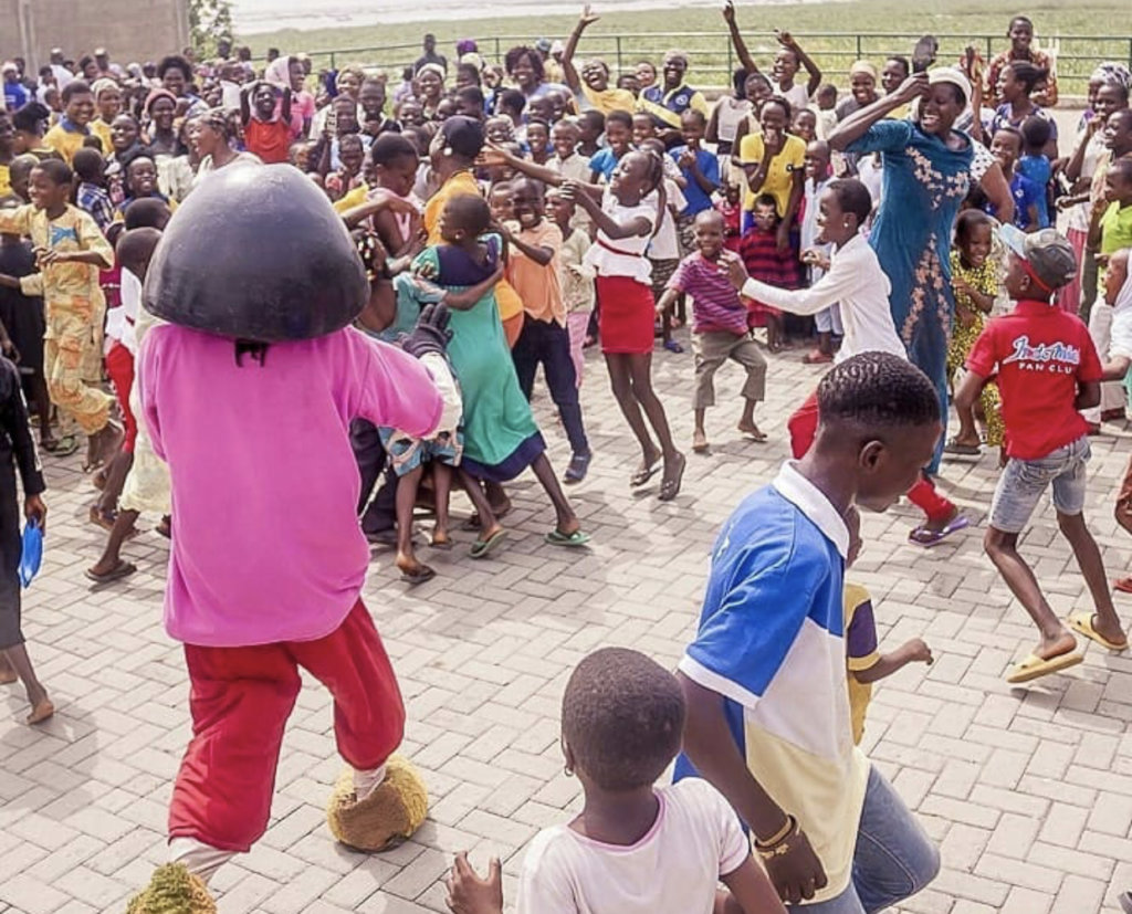 Support Christmas Party in the Slum