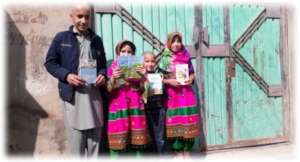 Photo taken during the books distribution process