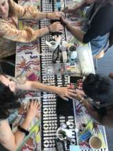 nail bar in action