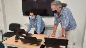 Checking refurbished laptops before distribution