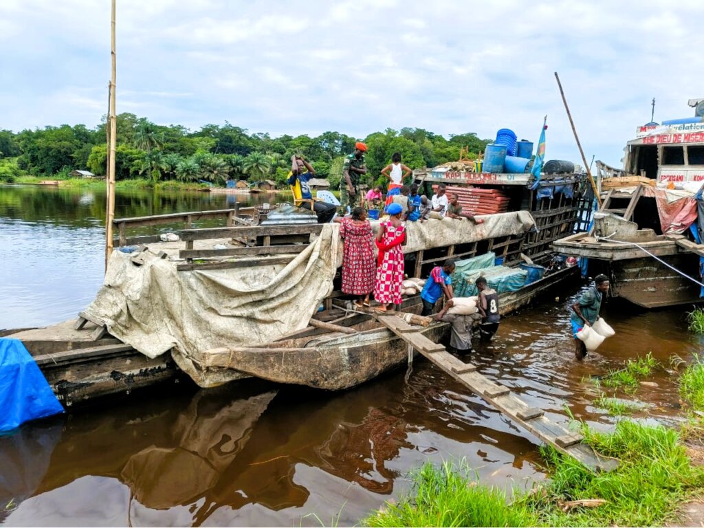 Arrival of construction materials at Ikela
