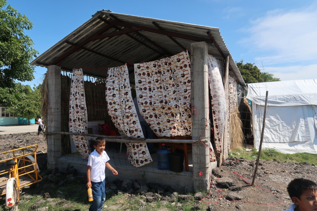 School dining room for 286 children in Oaxaca