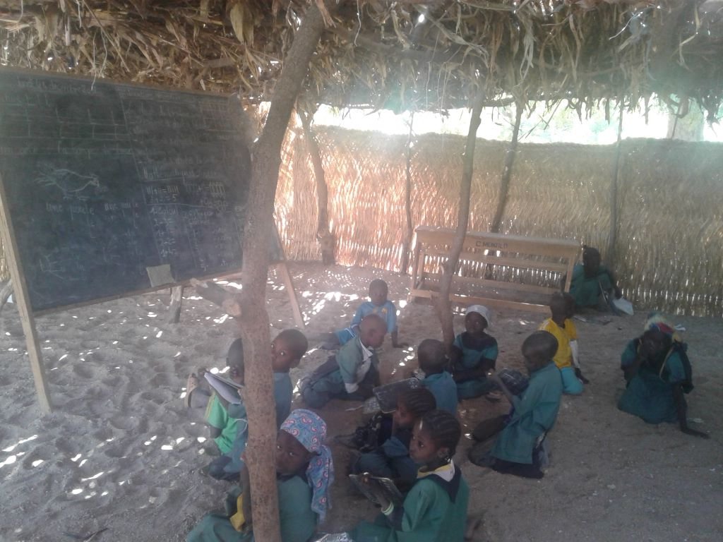 School Return for 2500 idp and refugees inCameroon