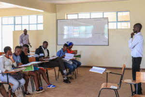 Female Fundis: Plumbing students in class