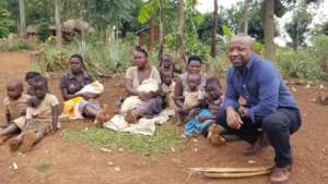 Give a new life to 200 rural Ugandan women