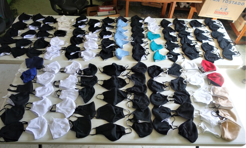 Production of facemasks / Produccion de cubrebocas