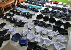 Production of facemasks / Produccion de cubrebocas