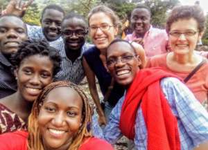 Dr. Tobi Nagel with workshop participants