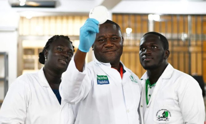 Tackling the Global Antibiotic Resistance Crisis