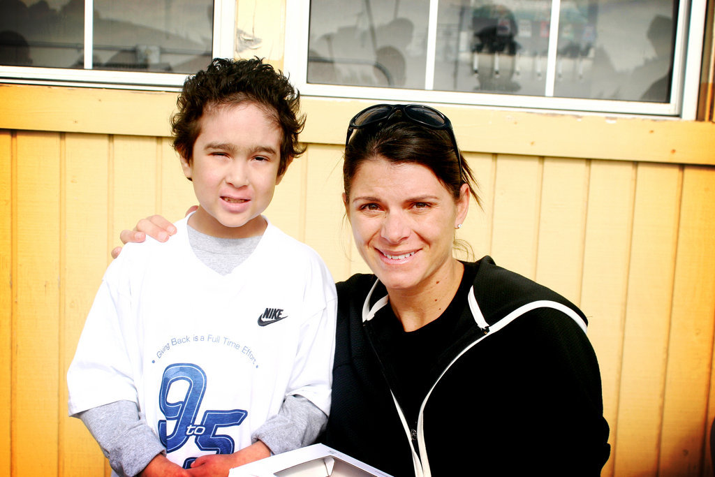 Mia Hamm: Help Raise Funds for Childrens Hospital