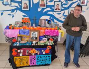 Alberto is happy to honor the memory of his Mom