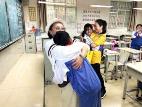The children excited to see their teachers!