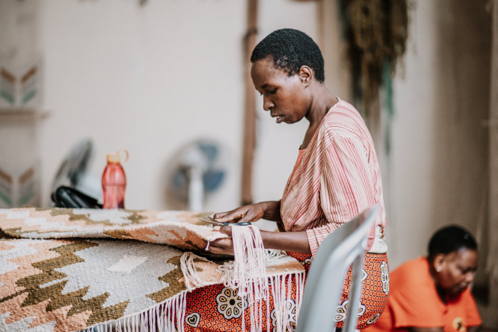 Train 10 Women + Keep Weaving Alive in Kenya