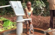 Resolve Human-Chimpanzee Conflicts w/ Water Wells