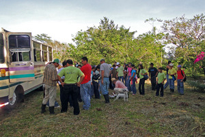 Students arrive at la Reserva