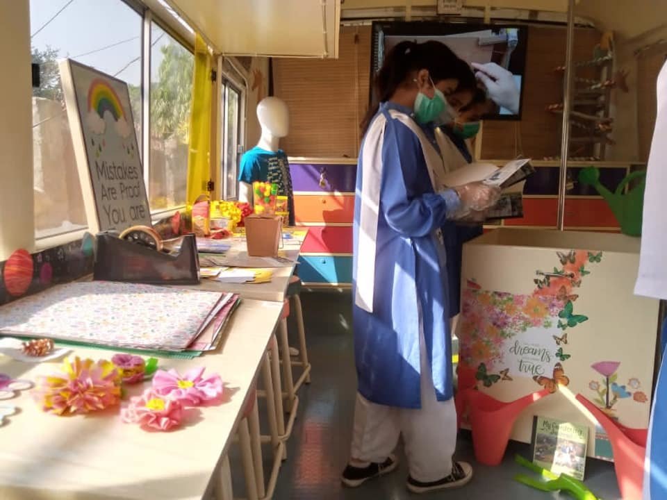 Projects on the Go - Girls Reading to Succeed