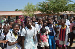 Students excited for their new school at Gama