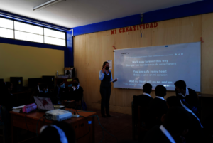 Deysi and her students