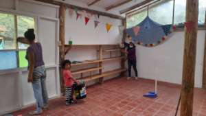 Kuska families at the work day