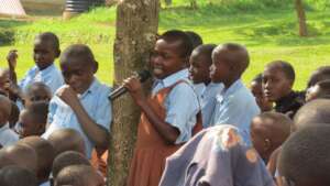 Student asks question to Kibale Chimpanzee Project