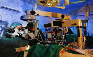 Eye surgery in process at LRBT  (Khi)