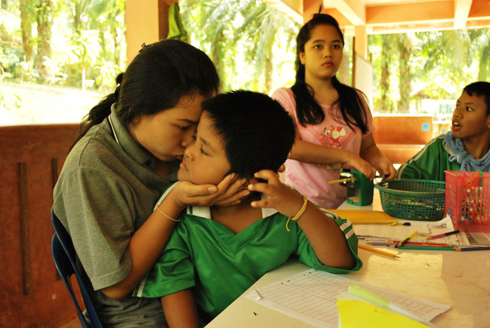 Help Bring Water to the Thai Child Foundation