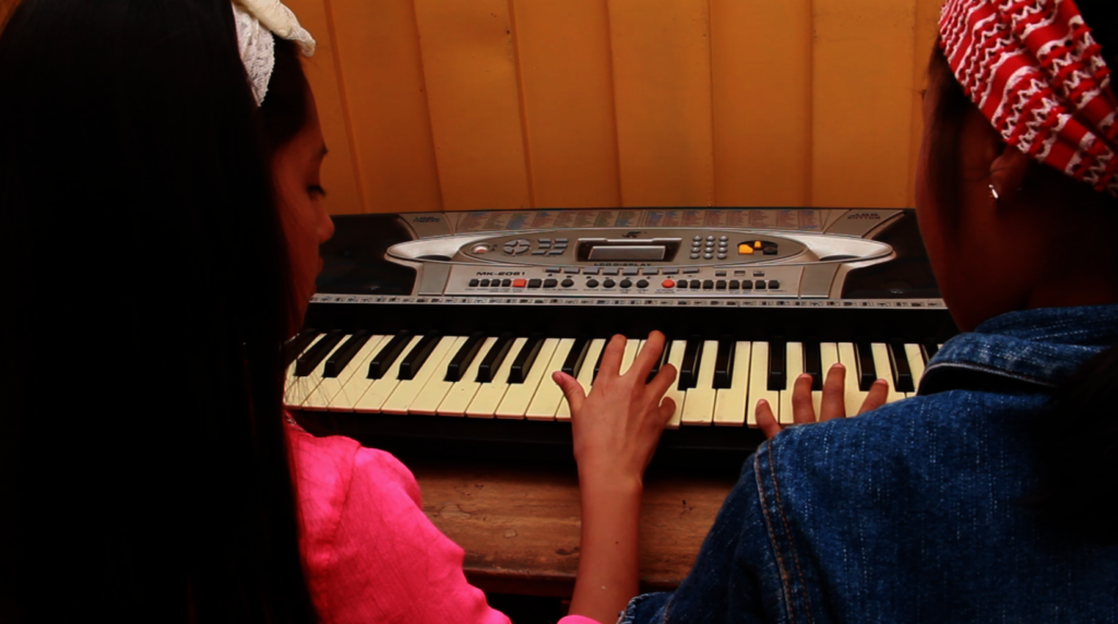 Free learning resources for 100 children in Peru